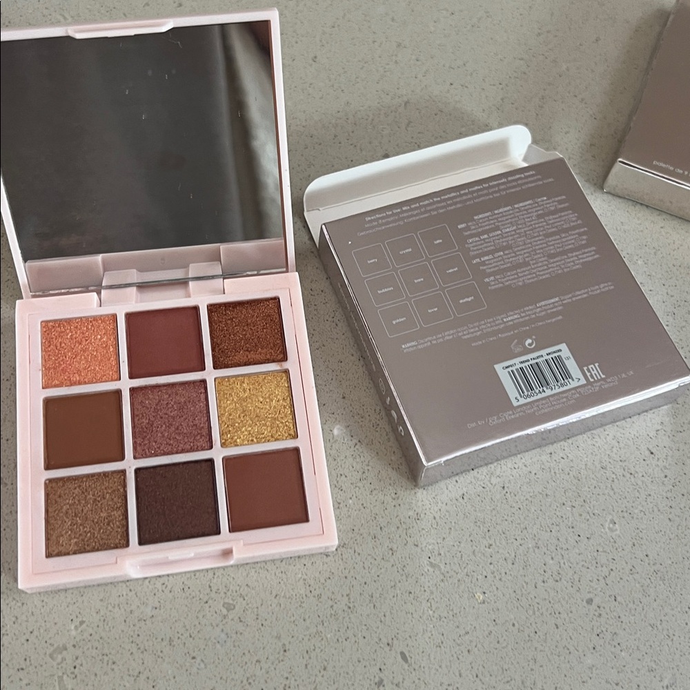 Ciate London eyeshadow palette
Two pieces